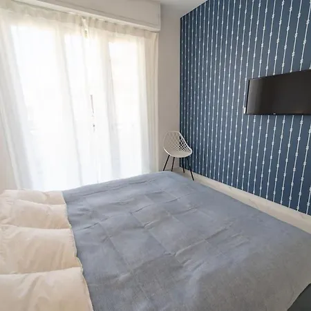 Elegante E Moderno Appartamento-colin Apartman *