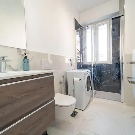 Elegante E Moderno Appartamento-colin * Sanremo