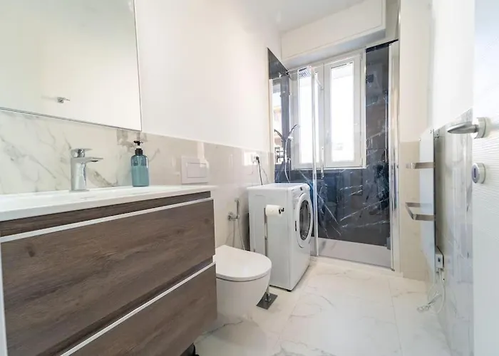 Elegante E Moderno Appartamento-colin * Sanremo